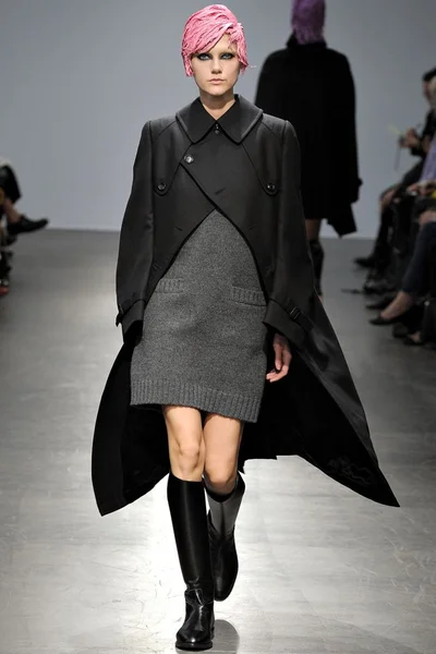 Look 30